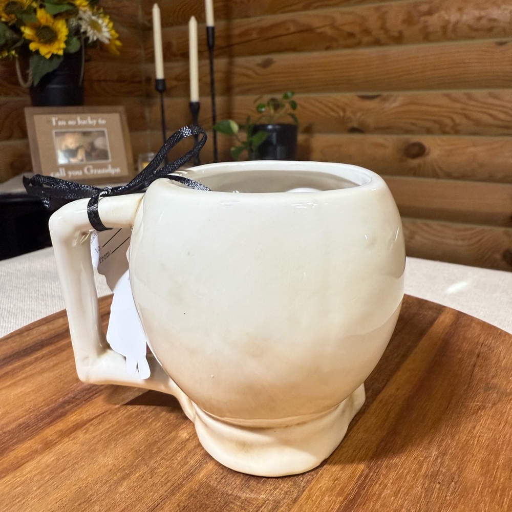 DIA DE LOS MUERTOS SKULL Shaped HALLOWEEN MUG - Picture 3 of 4